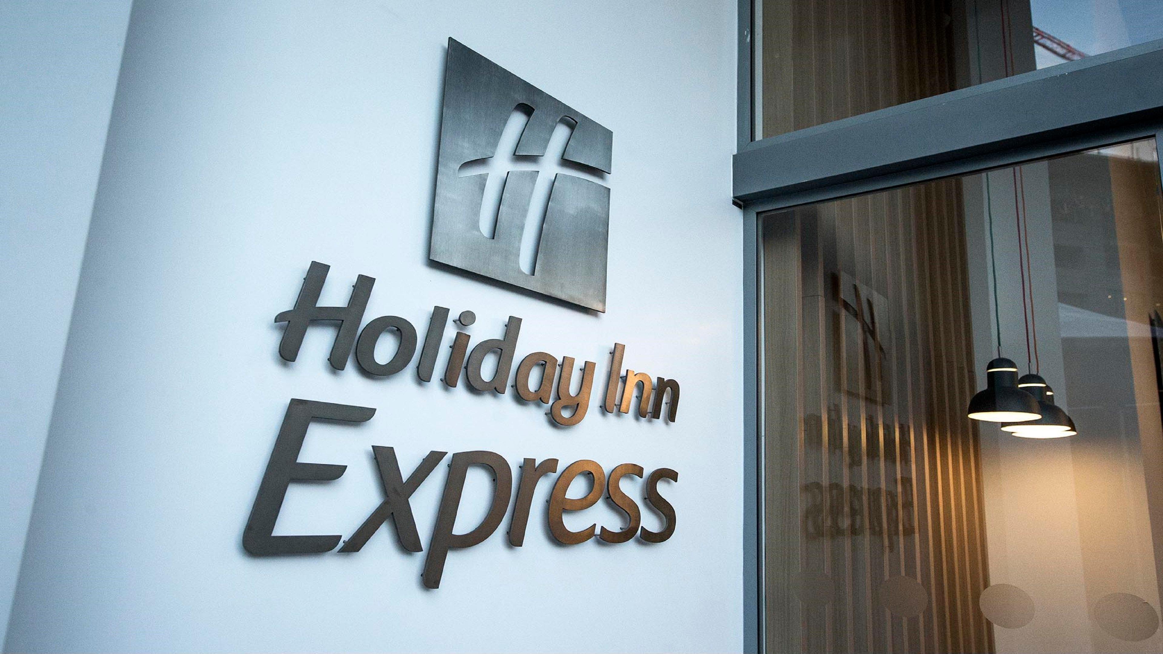 Holiday Inn Express - Malta, An Ihg Hotel San Julián Exterior foto